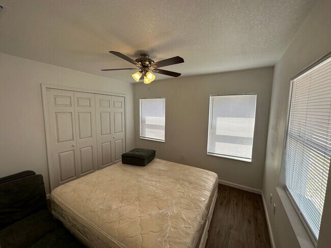 Foto del edificio - Must See 1 Bedroom/1 Bathroom home!