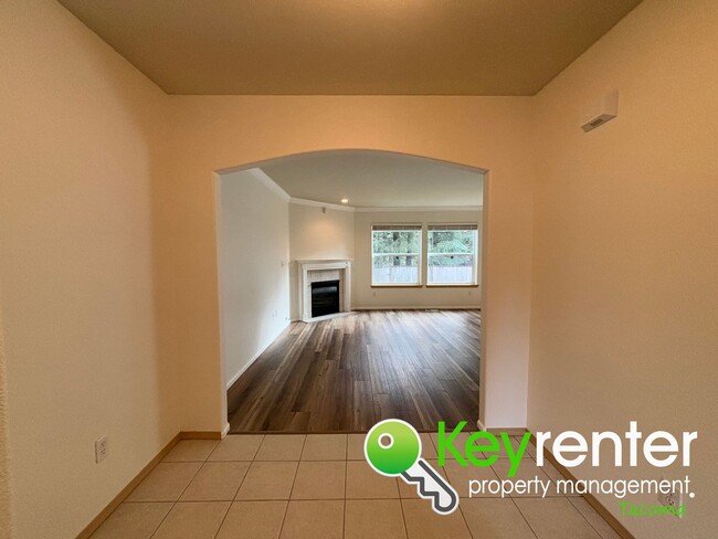 Foto del edificio - $200 Off First Month’s Rent - Beautiful Ho...