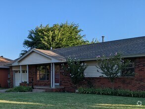 Building Photo - 113 W Pratt Dr