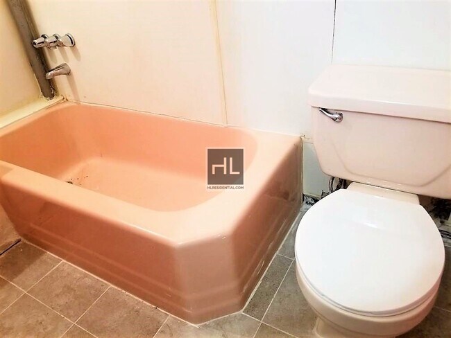 Foto del edificio - 981 Bedford Ave