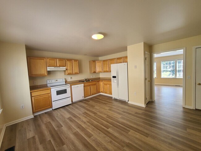 Foto del edificio - Newly Renovated - 2 Bedroom, 2.5 Bath Townhome Near Med Center - Available 08/05!