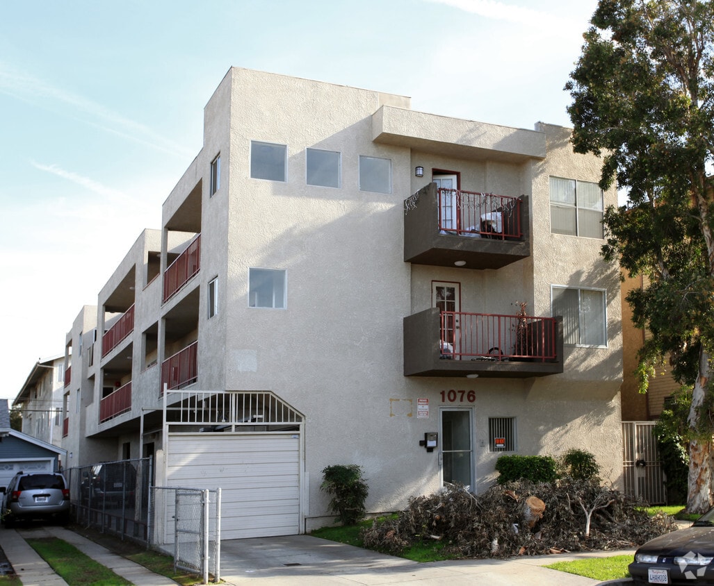 1076 Raymond Ave, Long Beach, CA 90804 Apartments in Long Beach, CA