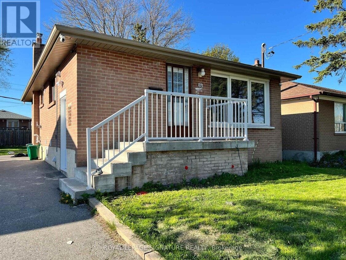 Primary Photo - 552 Monteith Ave