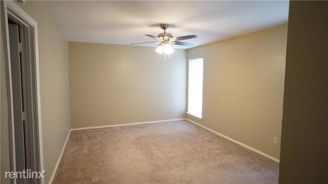 Primary Photo - 3 br, 2 bath House - 2613 Ivanridge Ln