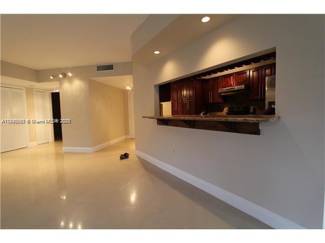 Foto del edificio - 21075 NE 34th Ave