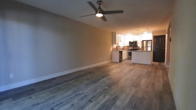 Foto del edificio - 8717 Watson Rd