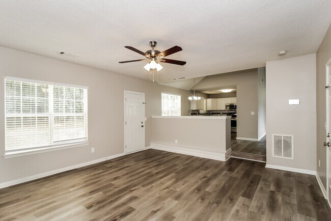 Building Photo - 202 Goldleaf Dr