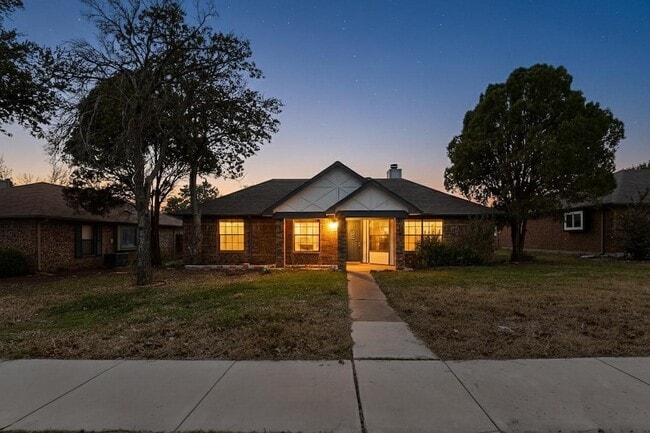 Photo - 1634 Sunswept Terrace House