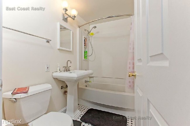 Building Photo - 41 Ellingwood St