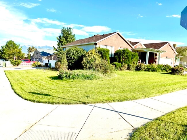 Building Photo - 9283 S Star Lily Cir