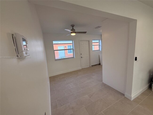 Building Photo - 2051-2055 NE 167th St