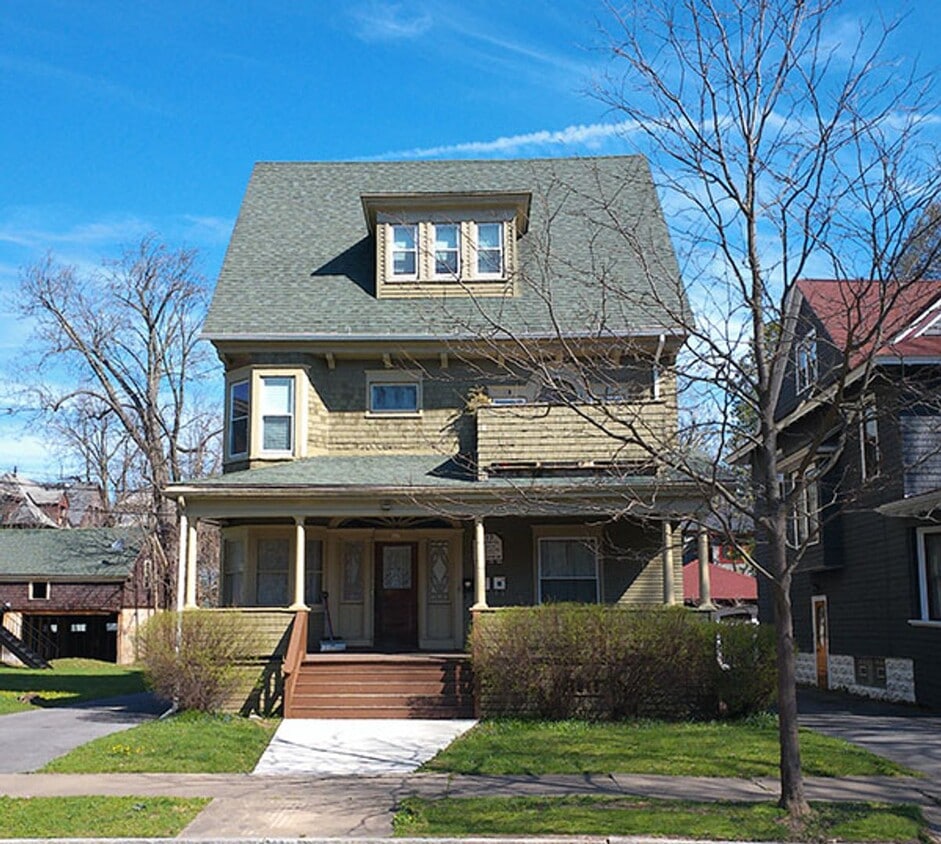 Primary Photo - 117 Concord Pl