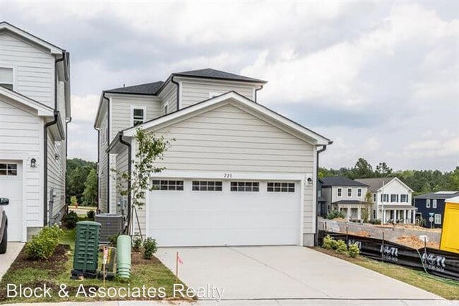 Foto del edificio - 3 br, 2.5 bath House - 221 Wendover Parkway