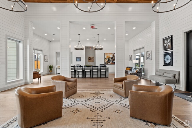 Lobby Photo - Villas at Creekside