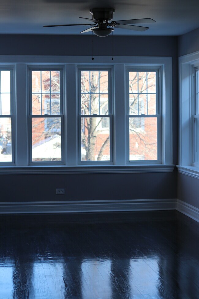Building Photo - 2228 Ridgeland Ave
