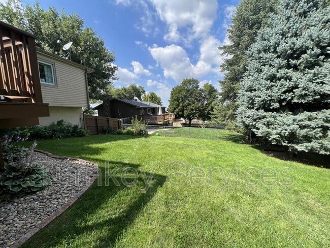 Building Photo - 405 Fort St