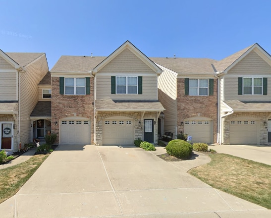 Photo - 617 Radnor Ln Townhome