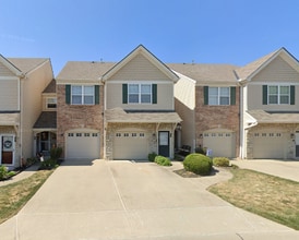 Building Photo - 617 Radnor Ln