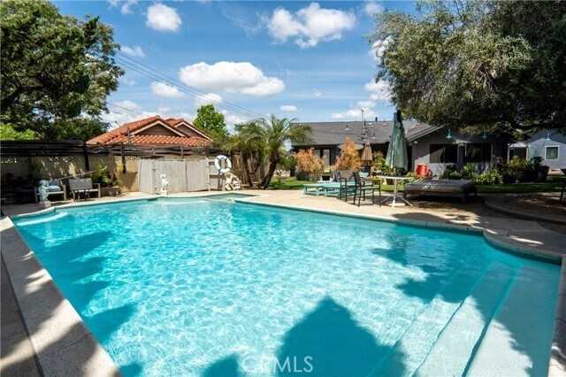 Foto principal - 1304 E Carleton Ave