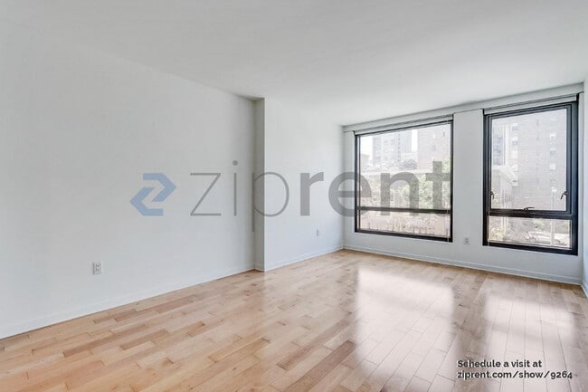 Building Photo - 1788 Clay St
