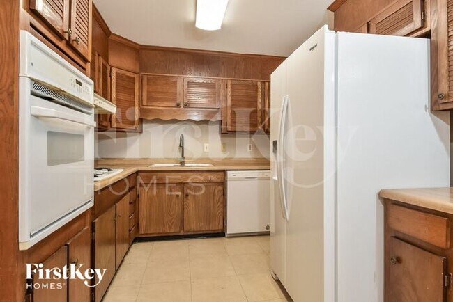 Foto del edificio - 3411 Londonderry Dr