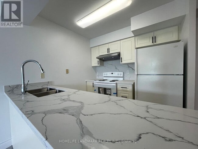 Building Photo - 28-628 Empress Ave