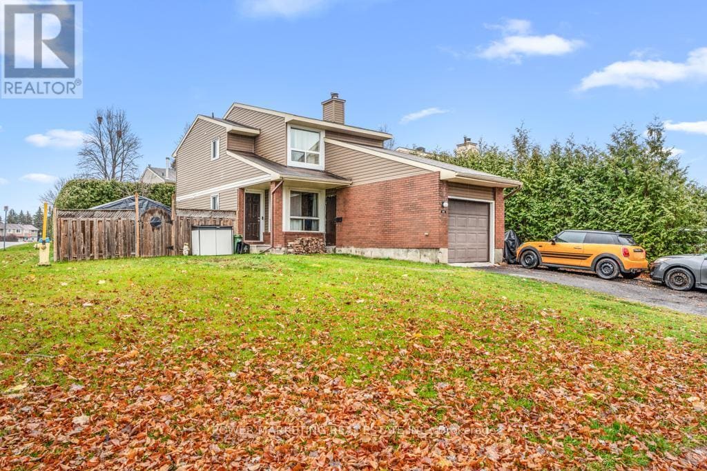Photo principale - 1631 Saxony Crescent