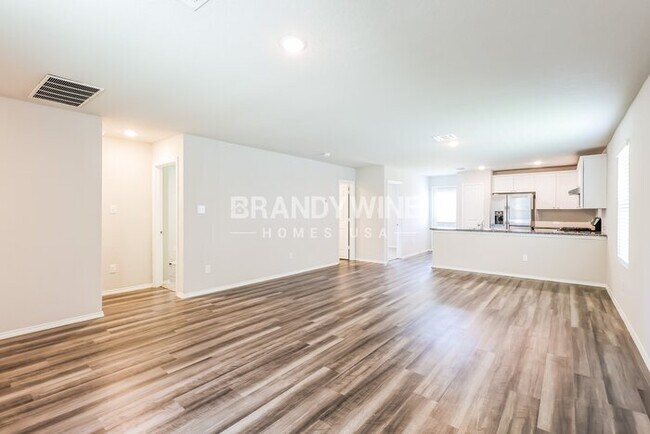 Building Photo - 7107 Winding Shelf