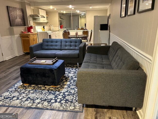 Foto del edificio - 4833 Caboose Ln NW
