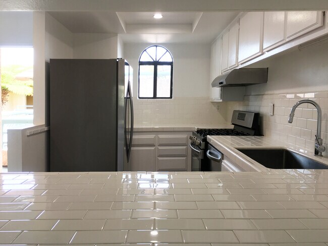 Foto del edificio - 4627 Finley Ave