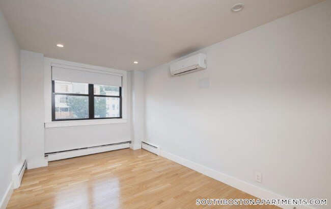Foto del edificio - 1410 Columbia Rd