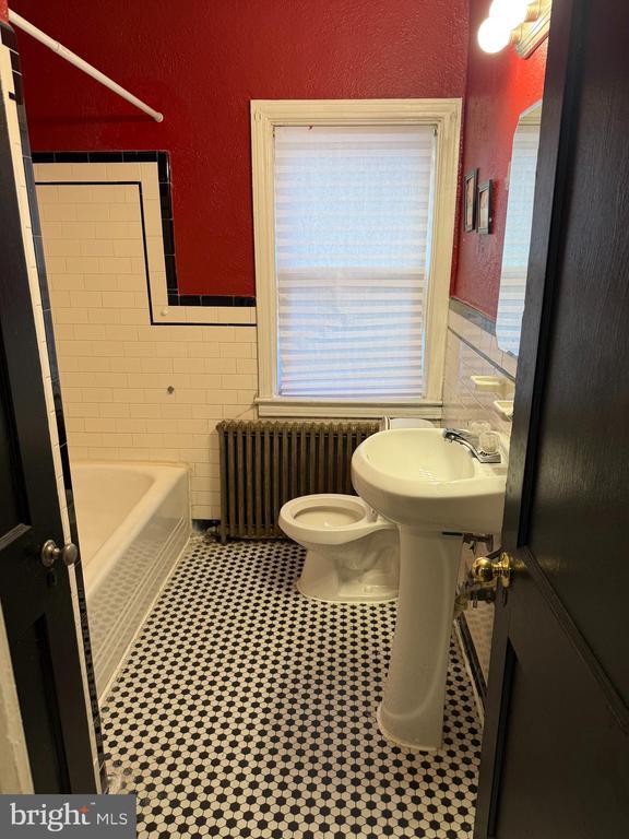 Foto del edificio - 703 N Augusta Ave