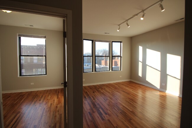 Foto del edificio - 4611 N Kedzie Ave
