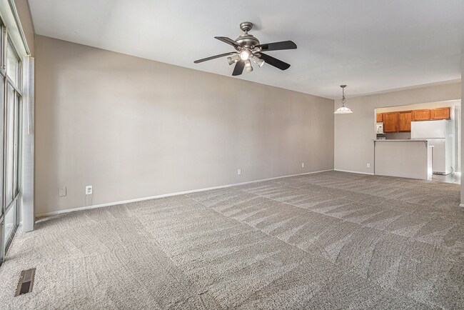 Photo - Charming Townhouse with Gas Fireplace & Ba...