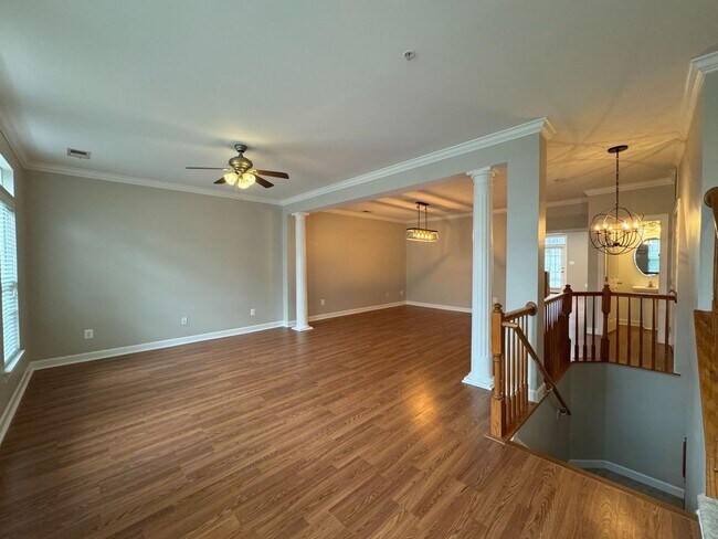 Foto del edificio - Stunning 3 Bed 2.5 Townhome In Amenity-Ric...
