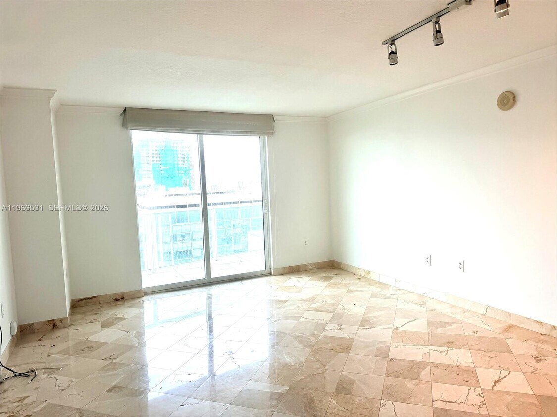 Foto del edificio - 2101 Brickell Ave