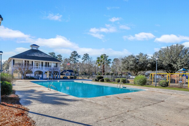 Building Photo - 79 Byron Dr