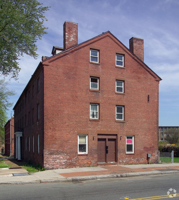 Building Photo - 157-159 Exchange St