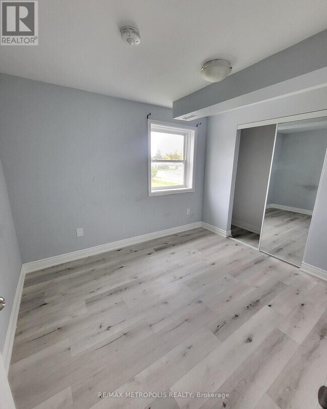 Photo du bâtiment - 531 Essa Rd