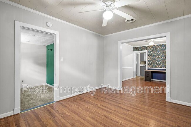 Foto del edificio - 2009 Maplewood Ave