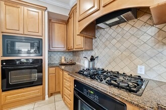 Building Photo - 3815 Cambridgeport Ct