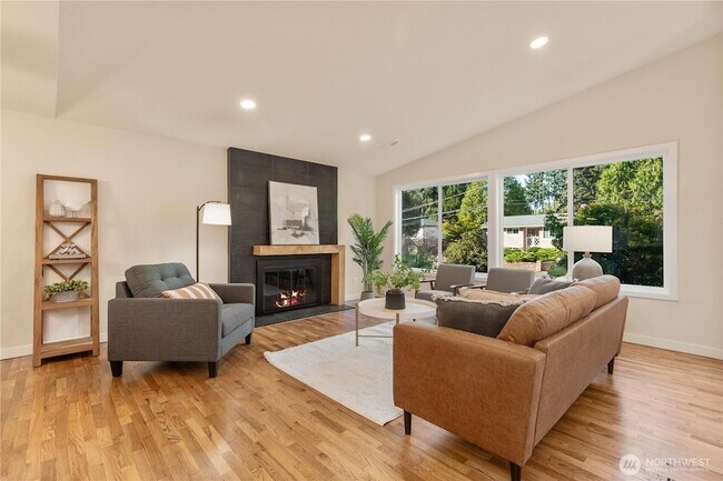 Foto del edificio - 10431 NE 130th St