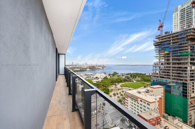 Foto del edificio - 398 NE 5th St