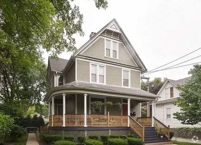 Building Photo - 813 Greenleaf St