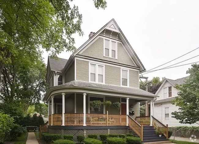 Building Photo - 813 Greenleaf St