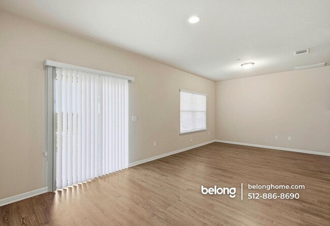 Building Photo - 516 E Slaughter Ln