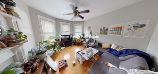 Building Photo - 13 Pleasant St