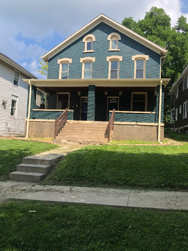 Foto principal - 675 Jefferson St