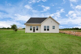 Building Photo - 11141 Rd 5503