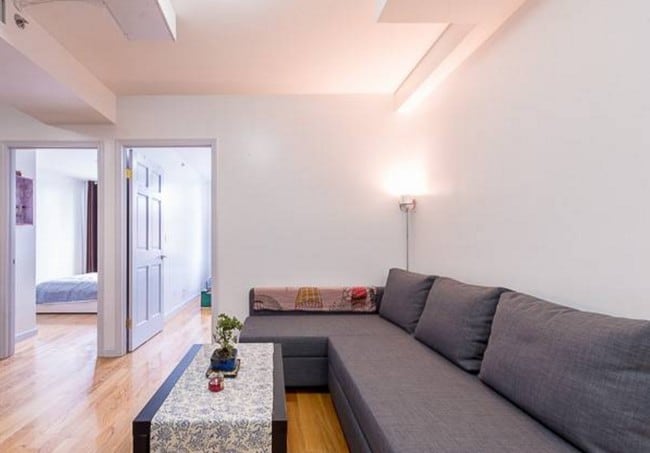 Building Photo - 782 Hart St